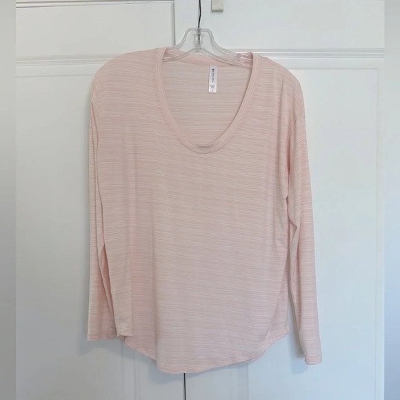 ATHLETA Cloudlight Stratus Striped Top Size Small Light Pink Long Sleeve Women’s - Picture 6 of 6